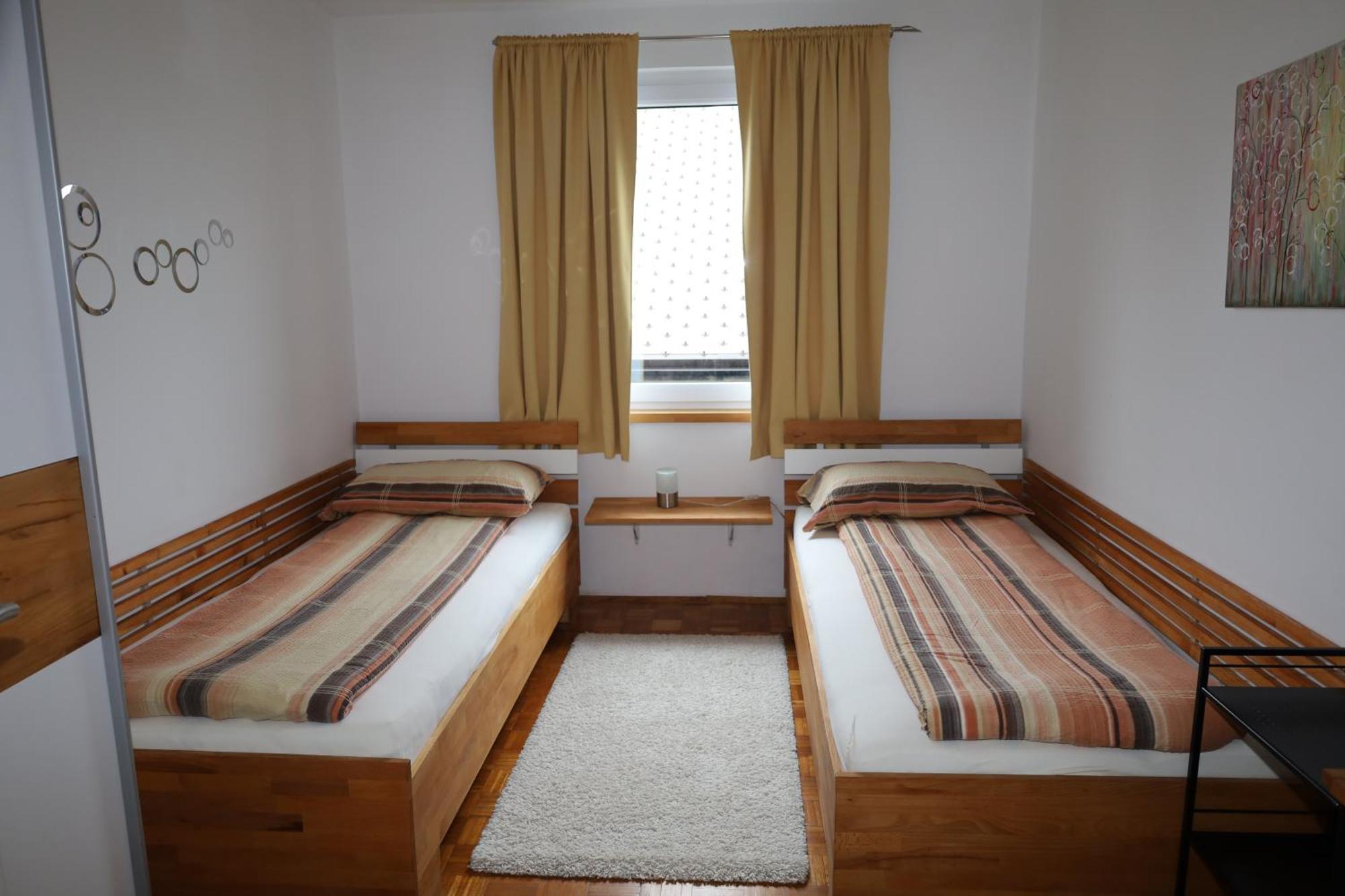 Apartma Javorscek โบเว็ก ภายนอก รูปภาพ