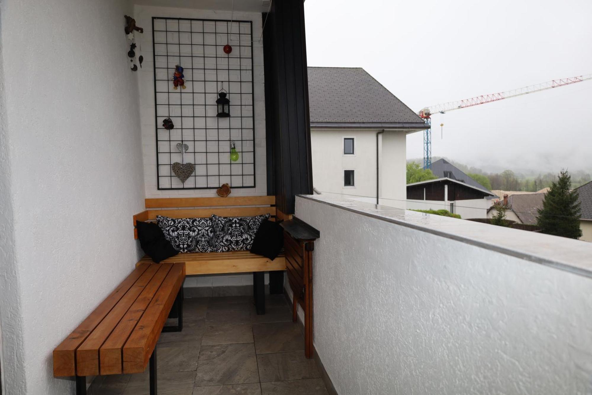 Apartma Javorscek โบเว็ก ภายนอก รูปภาพ