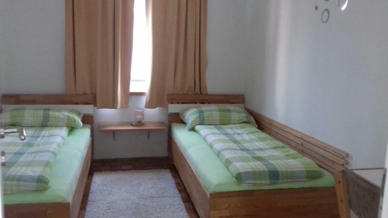 Apartma Javorscek โบเว็ก ภายนอก รูปภาพ